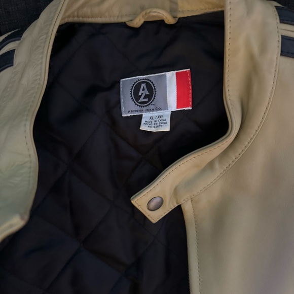 Leather Jacket - Picture 4 of 5